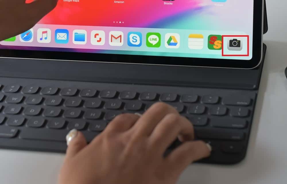 How to Fix MacBook Pro Camera Not Working - Turn off The Camera Manually 