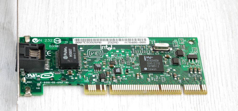 PCI vs PCI Express Wireless Cards PCI vs PCI Express Wireless Cards