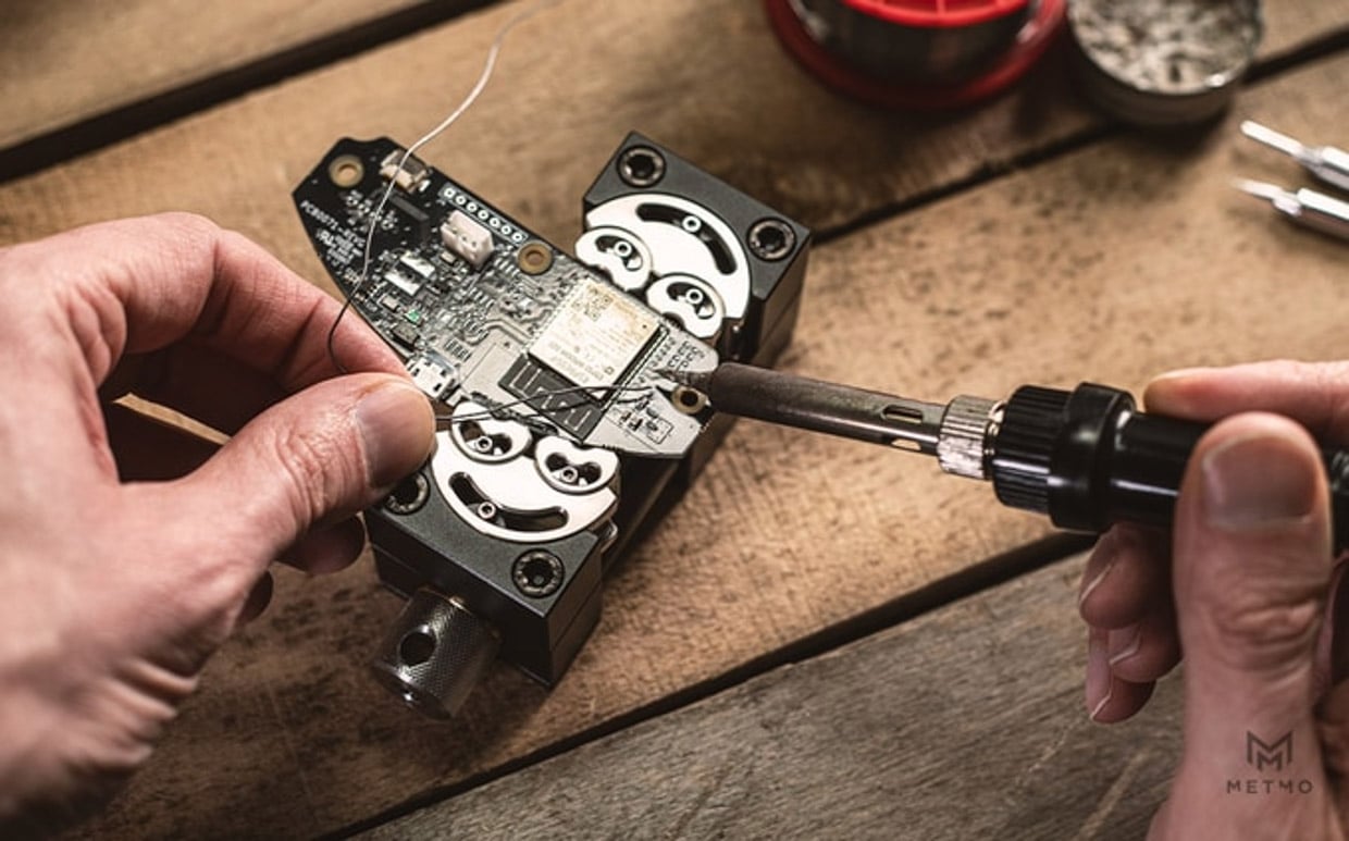 MetMo Fractal Vise