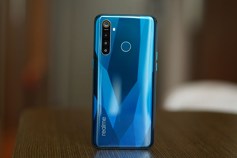 realme 5 pro design back looks