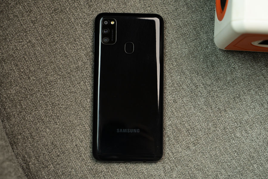 samsung galaxy m21 design back